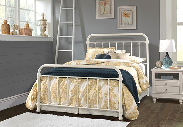 Hillsdale Furniture Kirkland Soft White Queen Bed