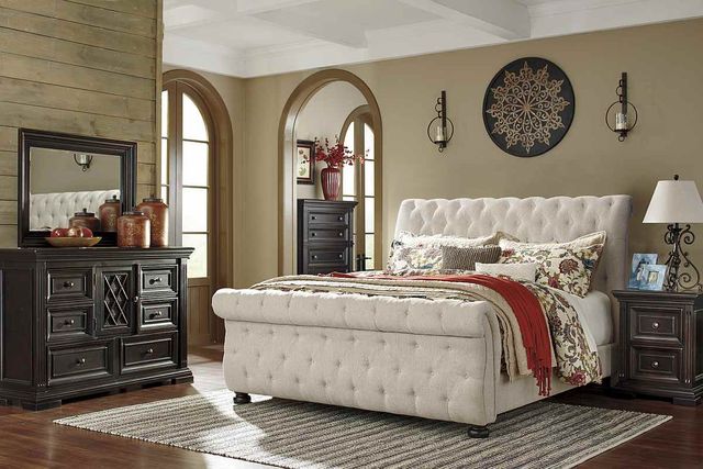 Signature Design by Ashley® Willenburg Linen Queen Upholstered Sleigh Bed-3