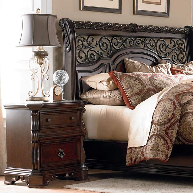 Liberty Arbor Place King Sleigh Bed, Dresser, Mirror & Nightstand-3