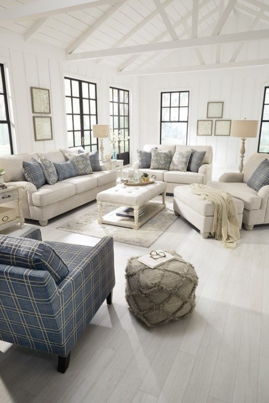 Benchcraft® Traemore 2-Piece Linen Living Room Set-3