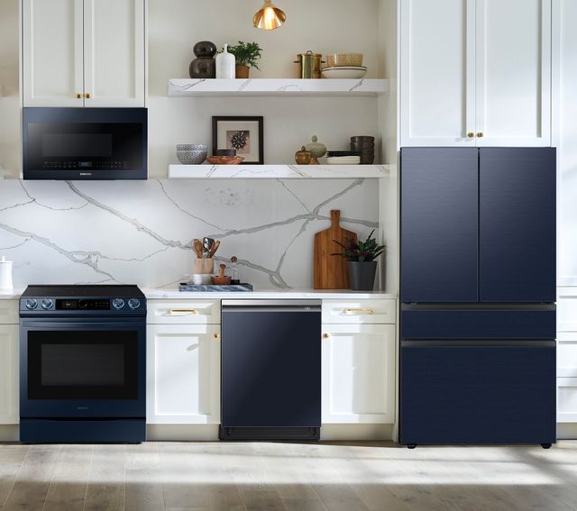 Samsung 4 Pc Kitchen Package with a 29 cu. ft. Smart BESPOKE 4-Door French Door Refrigerator with Beverage Center PLUS FREE 10pc Luxury Cookware ($800 Value!)
