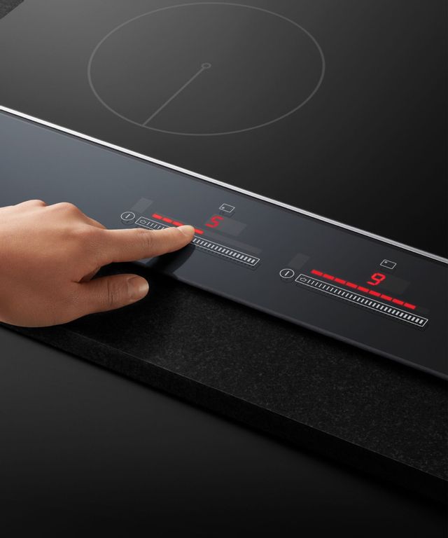 Fisher & Paykel Series 9 36" Black Glass Induction Cooktop 7