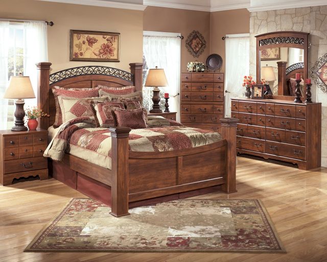 Signature Design by Ashley® Timberline Warm Brown King Poster Headboard Panel 4