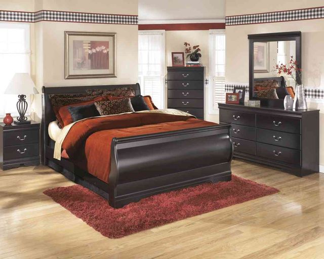 Signature Design by Ashley® Huey Vineyard 4-Piece Black Full Youth Sleigh Bed Set 5