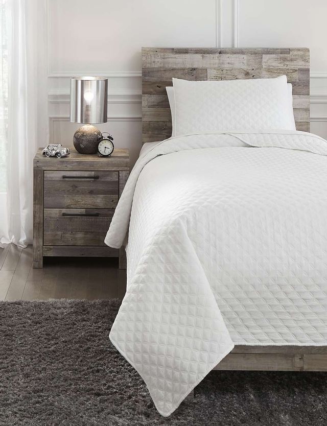 Signature Design by Ashley® Ryter White Twin Coverlet Set 1