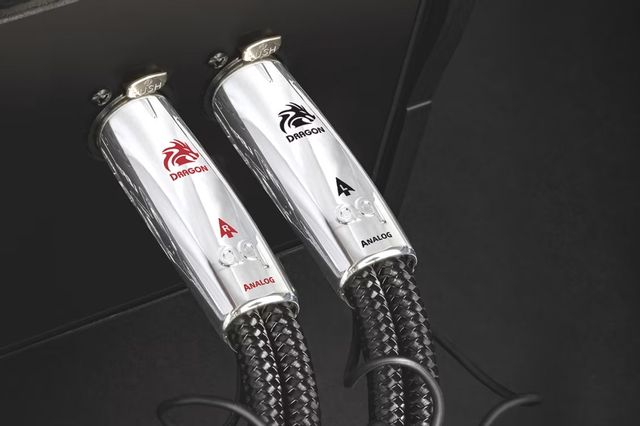 AudioQuest® Mythical Creatures Series Dragon 5.0M XLR Analog Interconnect 1