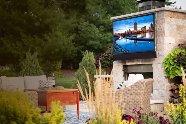 Seura® Full Sun Series™ 65" 4K Ultra HD LED Outdoor TV 9