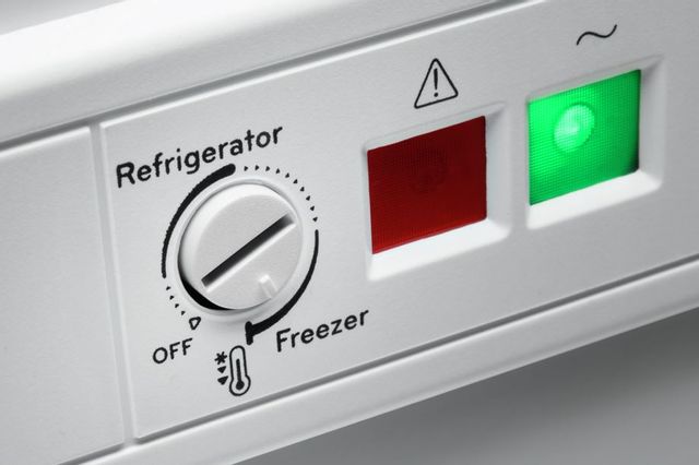Whirlpool® 9.0 Cu. Ft. White Chest Freezer 5