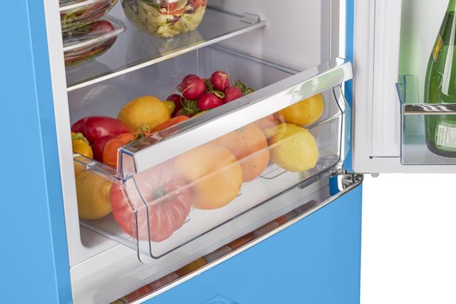 Unique® Appliances Classic Retro 9.0 Cu. Ft. Robin Egg Blue Counter Depth Freestanding Bottom Freezer Refrigerator 8