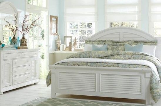 Liberty Summer House l 3-Piece Oyster White Bedroom Queen Panel Bedroom Set 0