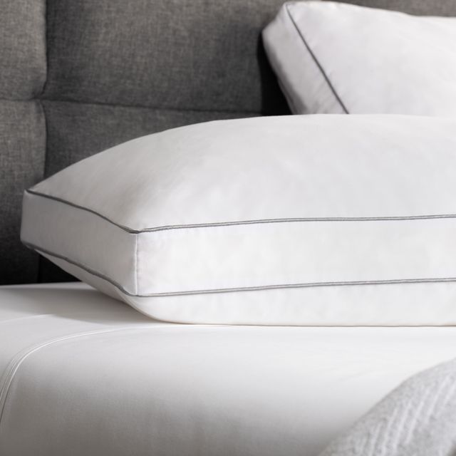 Weekender® Shredded Memory Foam Queen Pillow 7