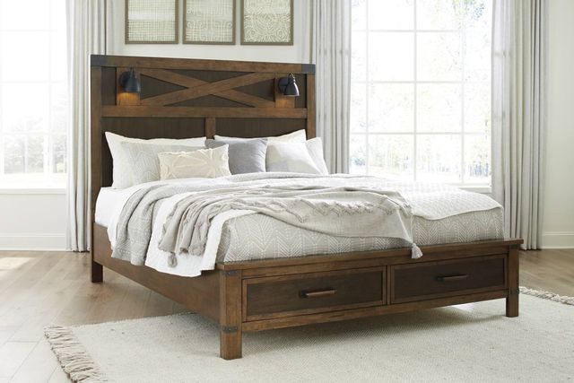 Benchcraft® Wyattfield Two-Tone King Panel Storage Bed 5
