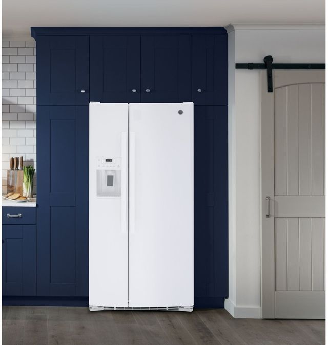 Réfrigérateur côte-à-côte de 33 po GE® de 23,2 pi³ - Blanc 8