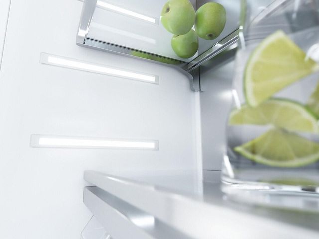 Miele MasterCool™ 19.6 Cu. Ft. Stainless Steel Counter Depth Bottom Freezer Refrigerator 4
