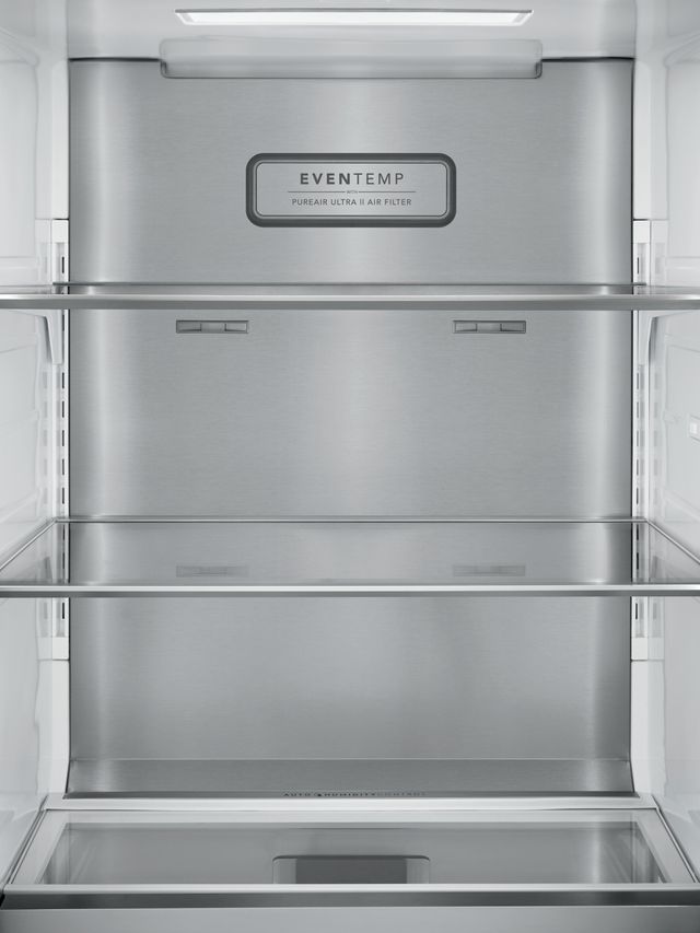 Réfrigérateur en colonne de 33 po Frigidaire Professional® Professional® de 18,6 pi³ - Acier inoxydable 6