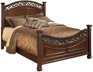 Signature Design by Ashley® Leahlyn Warm Brown Queen Poster Bed