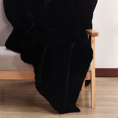 Furniture of America® Caparica Black Throw Blanket