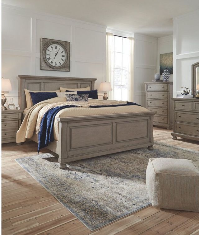Signature Design by Ashley® Lettner Light Gray King Panel Bed 1