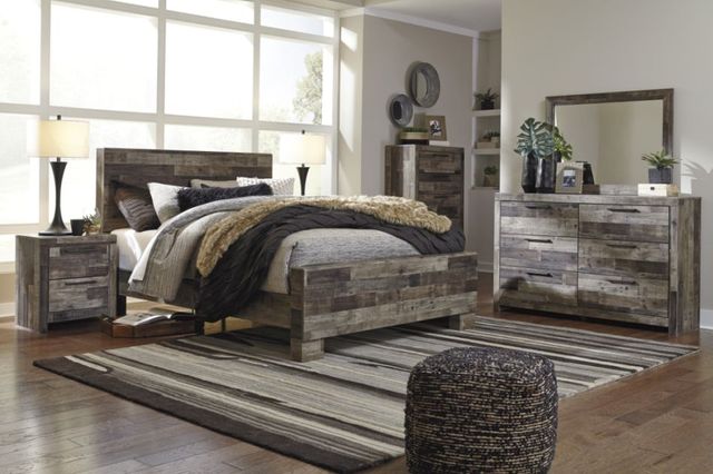 Benchcraft® Derekson 5-Piece Multi-Gray Queen Bedroom Set