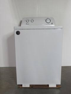 FLOOR MODEL Amana® 3.5 Cu. Ft. White Top Load Washer
