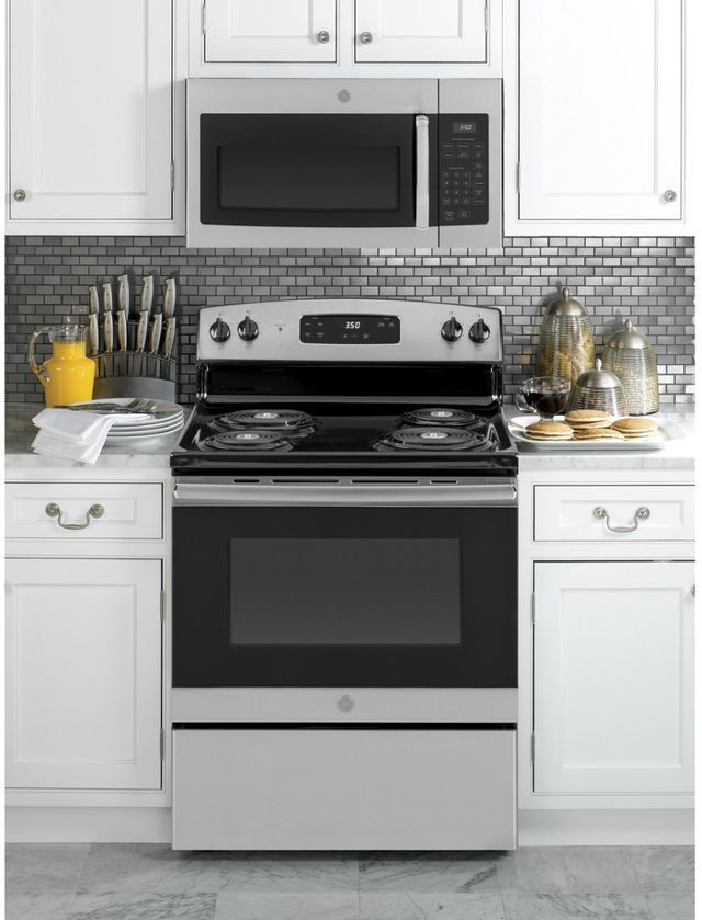 GE® 4 Piece Stainless Steel Kitchen Package  7