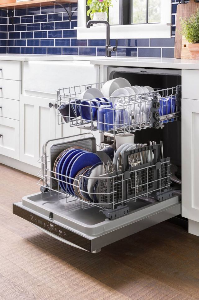 GE® 24" White Built-In Dishwasher 6