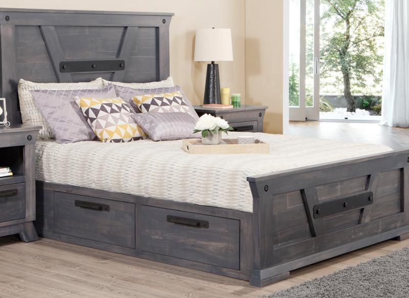 King size outlet cot with drawers