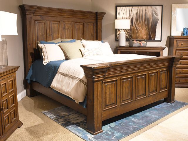 Isabella Queen Size Bedroom Set - Brown