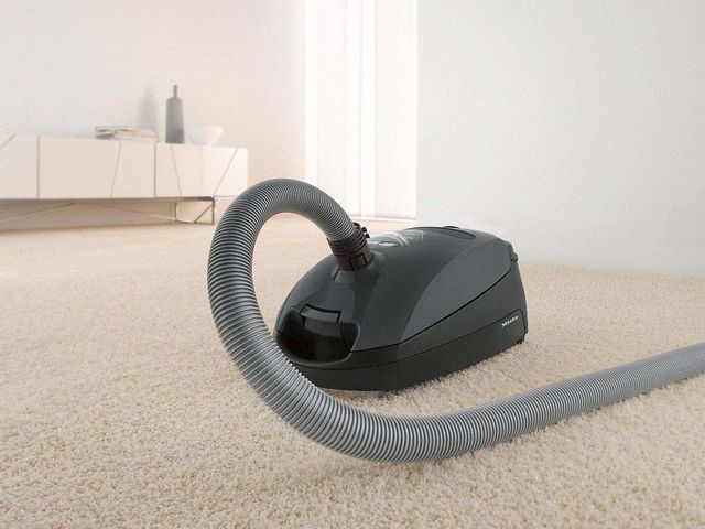 Miele Classic C1 Pure Suction Graphite Grey Canister Vacuum 4