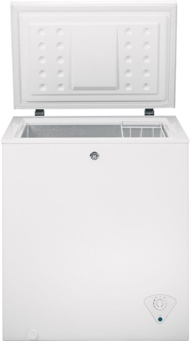 GE® 5.0 Cu. Ft. White Chest Freezer  2