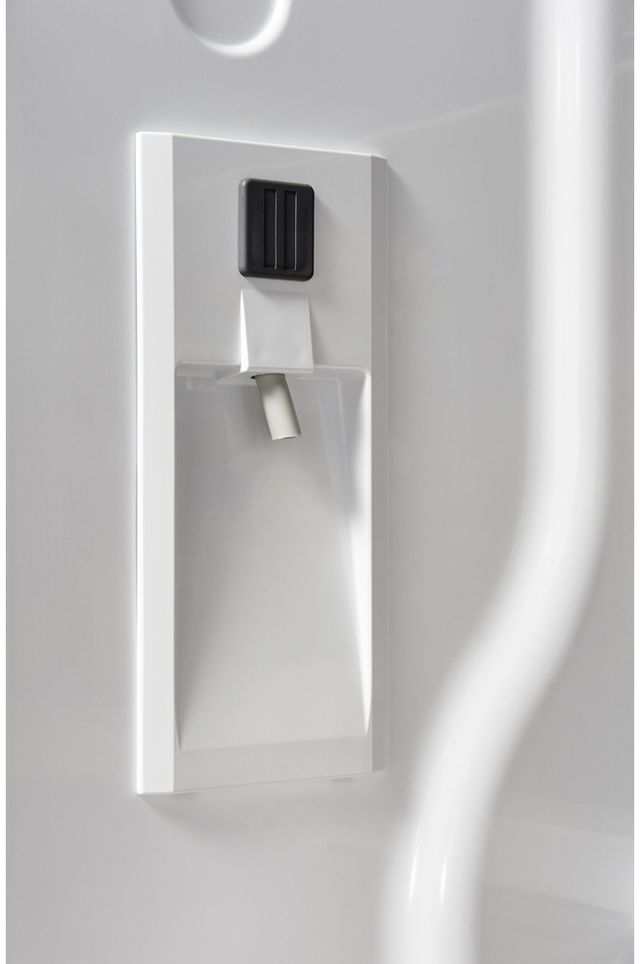 Réfrigérateur à portes françaises de 33 po GE Profile® de 24,8 pi³ - Acier inoxydable 26