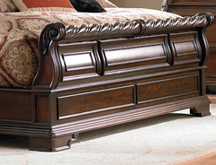 Liberty Furniture Arbor Place King Sleigh Footboard