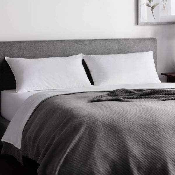 Weekender® Down-Alternative Standard Pillow 8