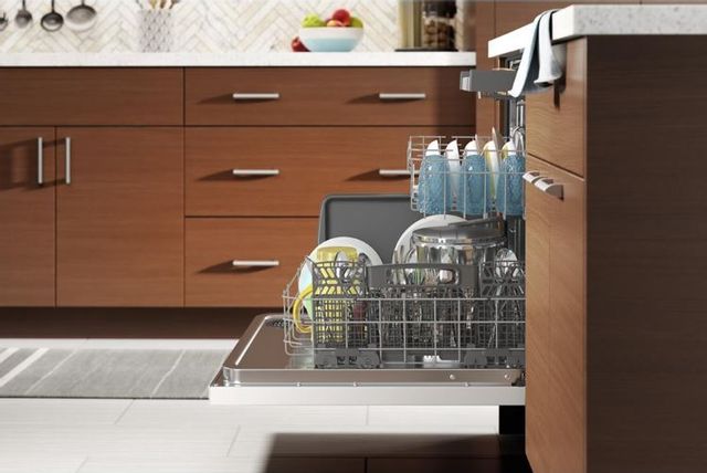 Whirlpool® 23.88" White Built In Dishwasher 4