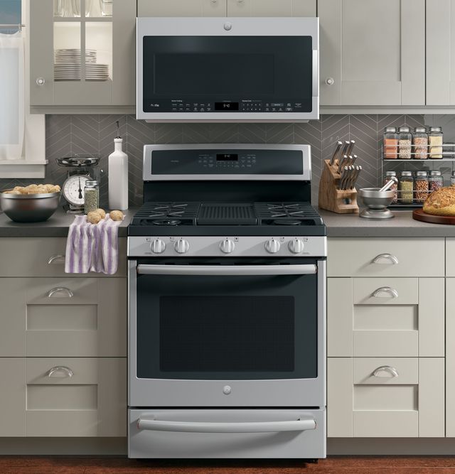 GE® Profile™ Series 30" Stainless Steel Free Standing Gas Convection Range 10