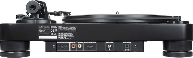 Audio-Technica AT-LP7 Fully Manual Belt-Drive Turntable 3