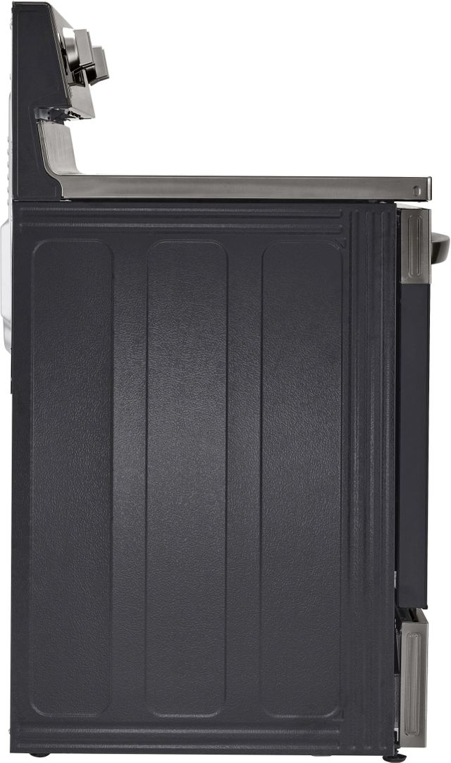 LG 4 Piece PrintProof™ Black Stainless Steel Kitchen Package 35