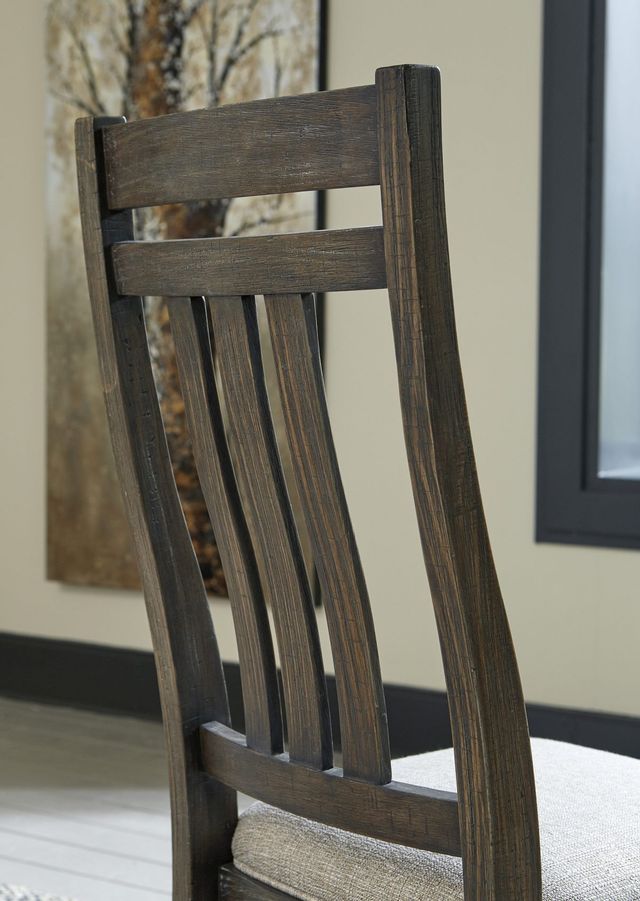 Signature Design by Ashley® Wyndahl Rustic Brown Slat Back Dining Side Chair-2