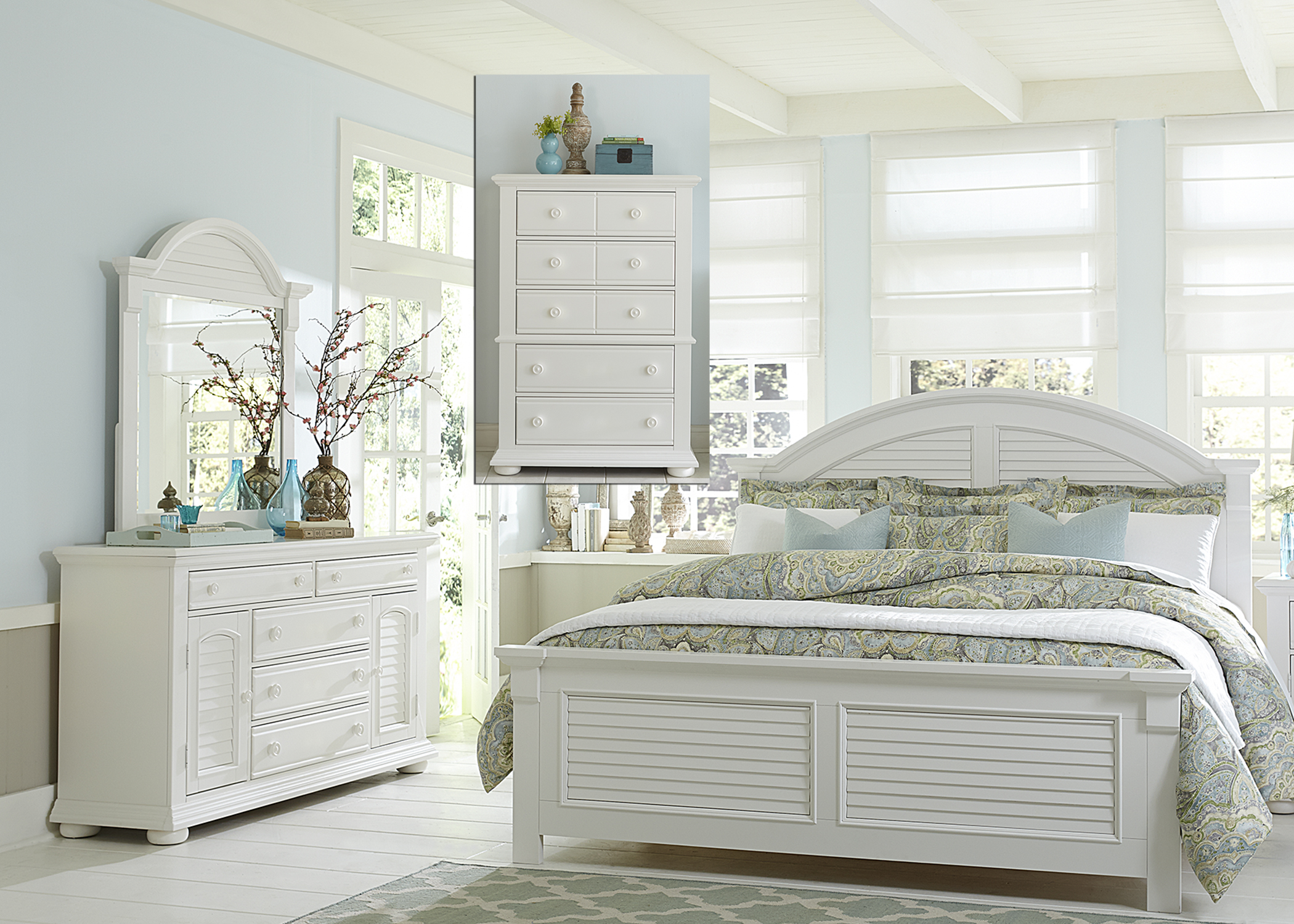 Liberty Furniture Summer House l Bedroom King Panel Bed, Dresser, Mirror and Chest Collection