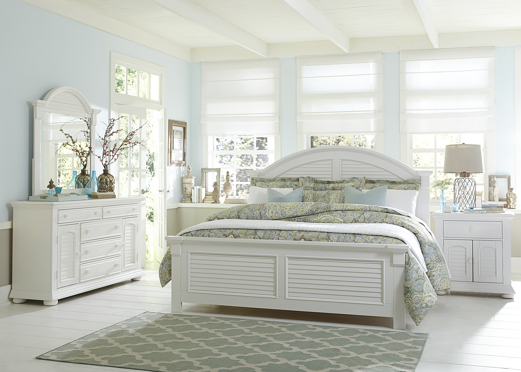 Liberty Furniture Summer House l Bedroom King Panel Bed, Dresser, Mirror and Night Stand Collection