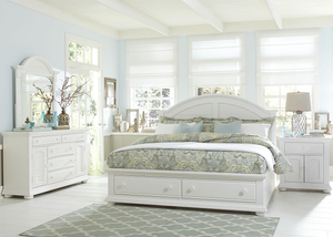 Liberty Summer House l 4-Piece Oyster White Queen Storage Bedroom Set