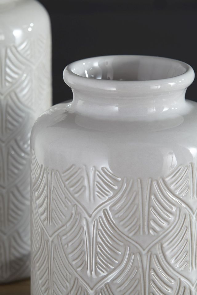 Signature Design by Ashley® Edwinna Set of 2 Gray Vases-1