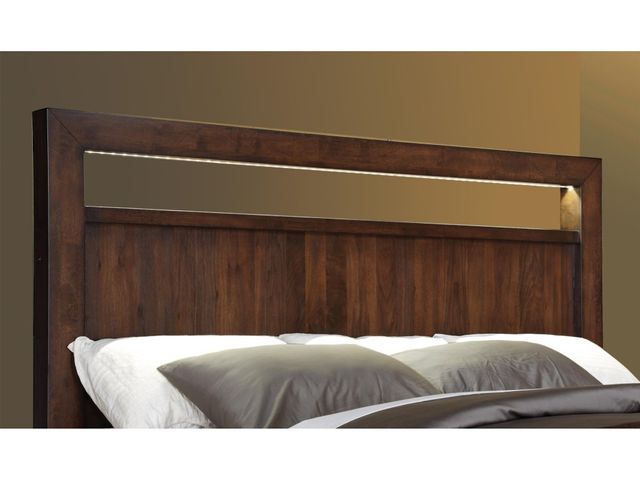 Riverside Furniture Riata Queen Panel Bed 1