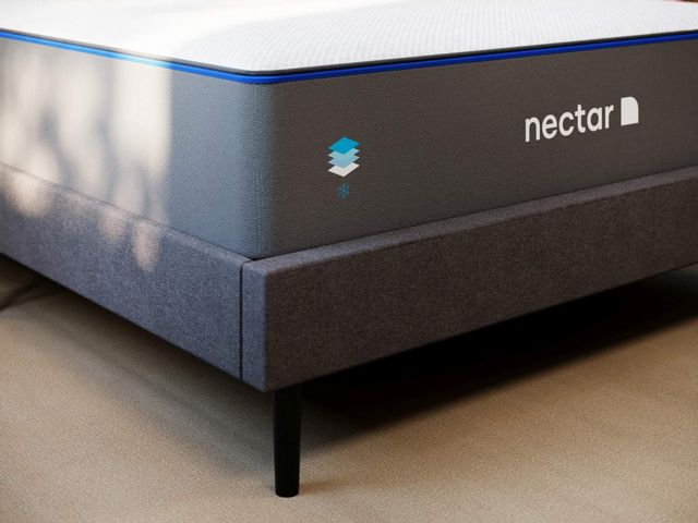 Nectar 4.0 Memory Foam Medium Firm Twin XL Mattress in a Box 3