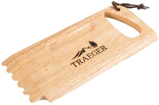 Traeger® Wooden Grill Grate Scrape 1