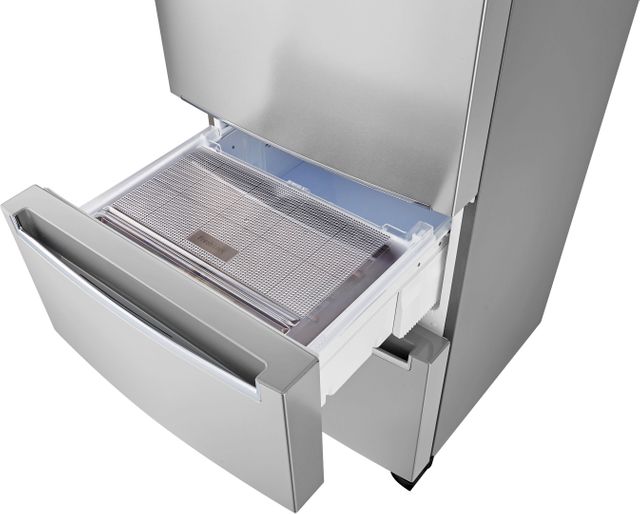Réfrigérateur à congélateur inférieur de 26 po LG® de 11,7 pi³ - Acier noble 7