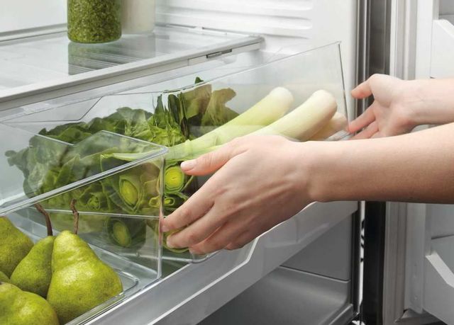 Réfrigérateur à congélateur inférieur à profondeur de comptoir de 32 po Fisher Paykel® de 17,5 pi³ - Blanc 2