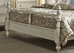 Liberty Furniture High Country Queen Poster Footboard