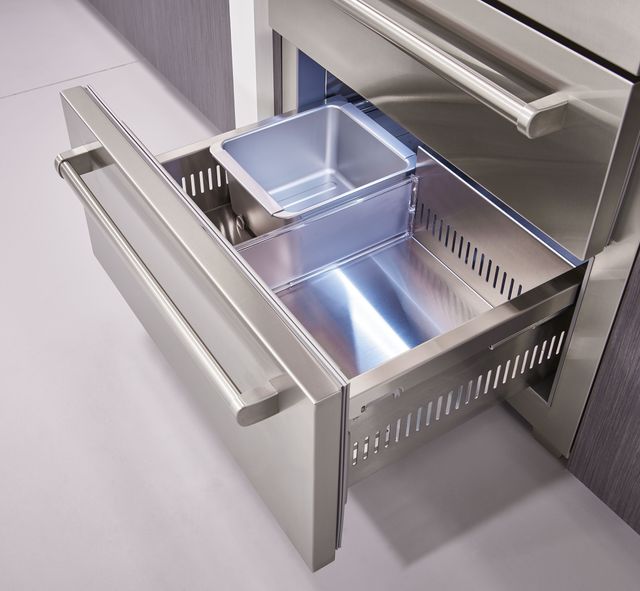 Sub-Zero® PRO Series 22.7 Cu. Ft. Stainless Steel Bottom Freezer Refrigerator 7