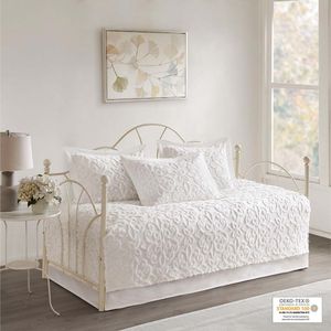 Olliix by Madison Park 5 Piece White Sabrina Tufted Cotton Chenille Daybed Set